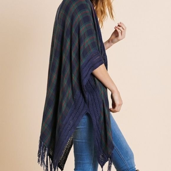 Boutique Umgee Womens Green Plaid Fringe Tie Front Kimono Cardigan (S/M) (M/L) - Picture 4 of 8